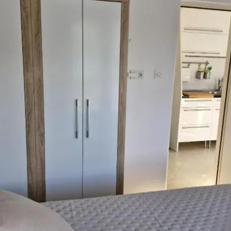 Lägenhet Sanktvid